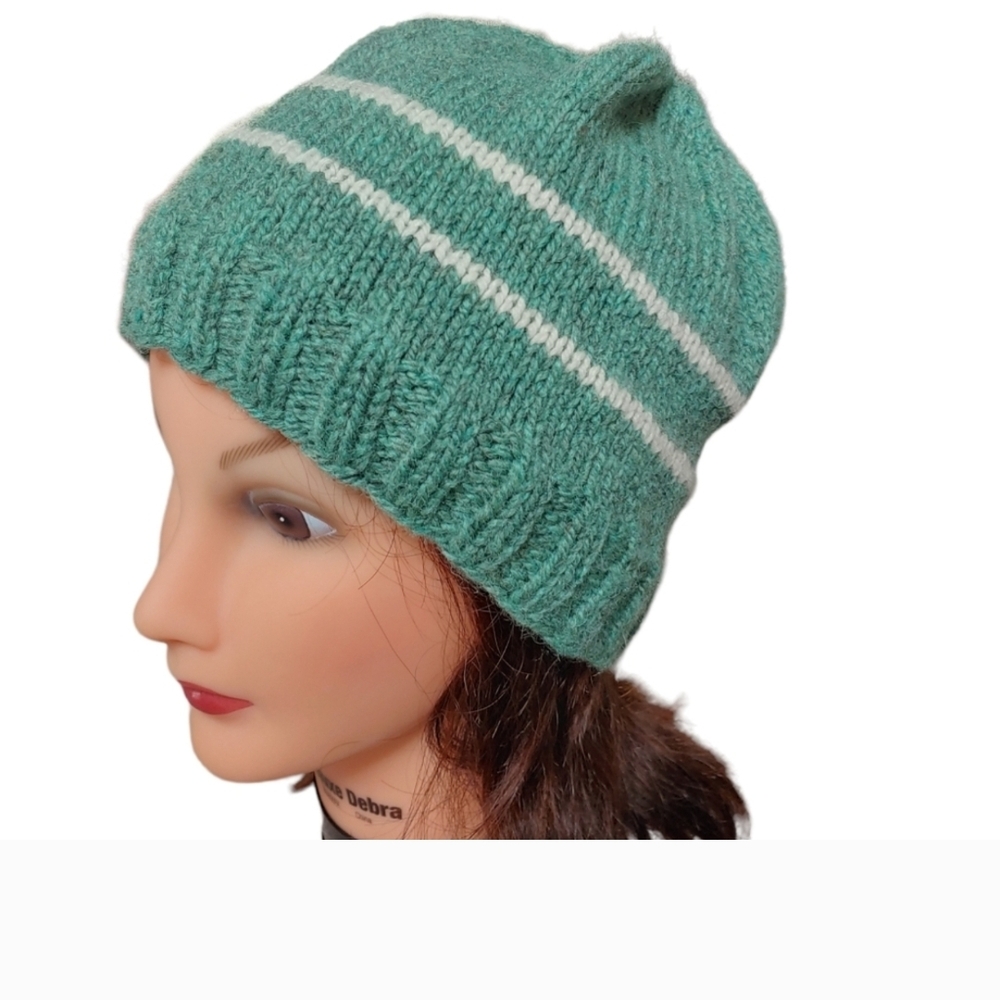 Handmade Beanie 100% Shetland Wool Knit Green and White Hat Washable New